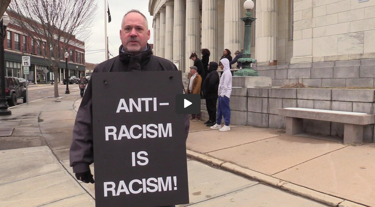 American Patriot Bob Chiaradio Brings Public Awareness To False Claims Of Racism In Westerly While “Anti-Racist Coalition” Propagandists Brought Candy Apples